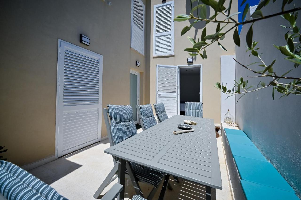Apartman Festini Pag Pag Town Exterior foto